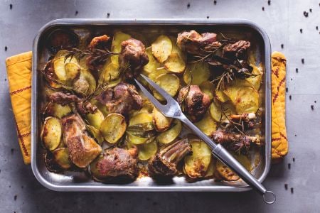 Cabrito al horno con patatas