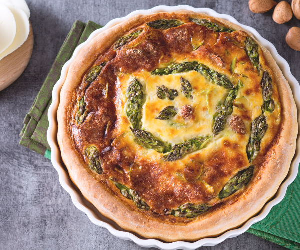 Tarta salada de espárragos