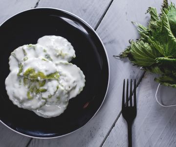Ravioles de ortigas con fondue