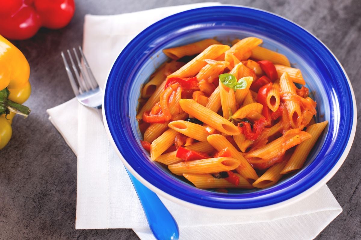 Penne con pimientos