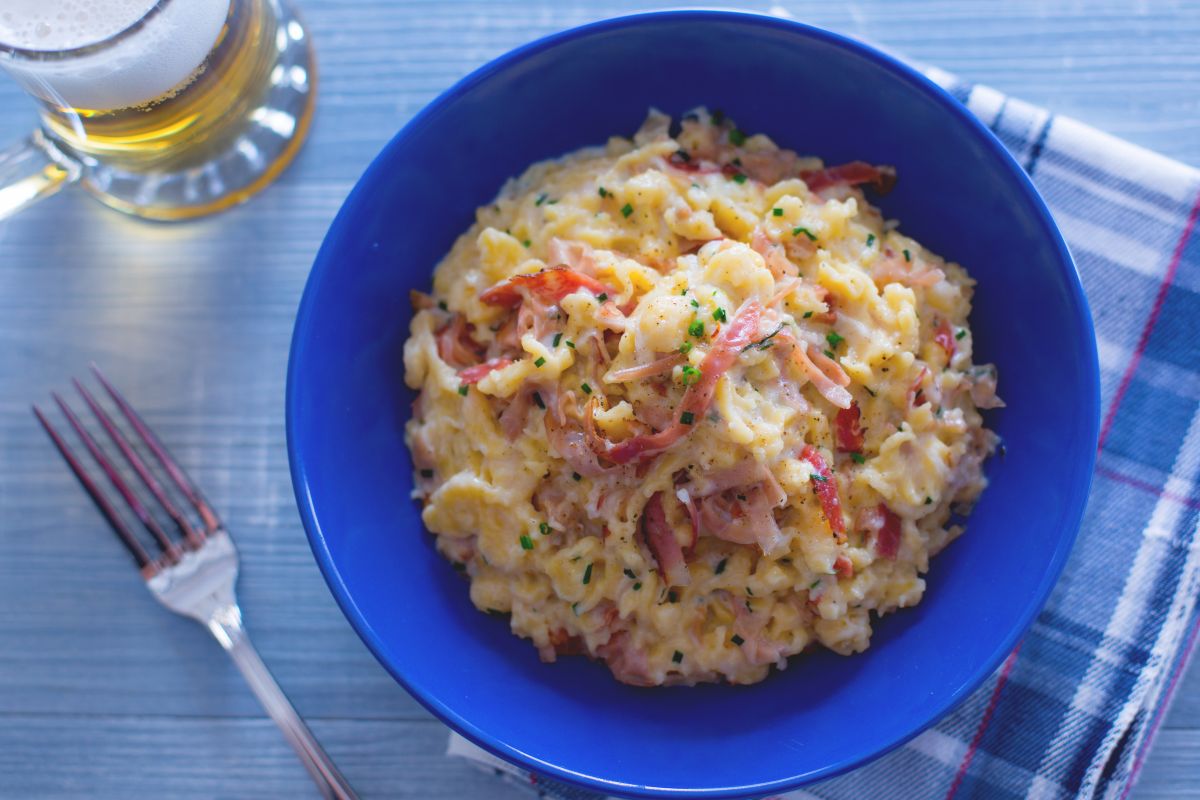 Spatzle nata y speck