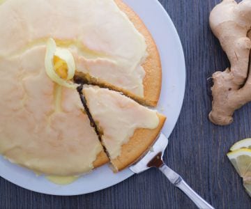 Tarta de agua con limón y jengibre