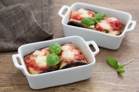Rollitos de berenjena a la mediterránea