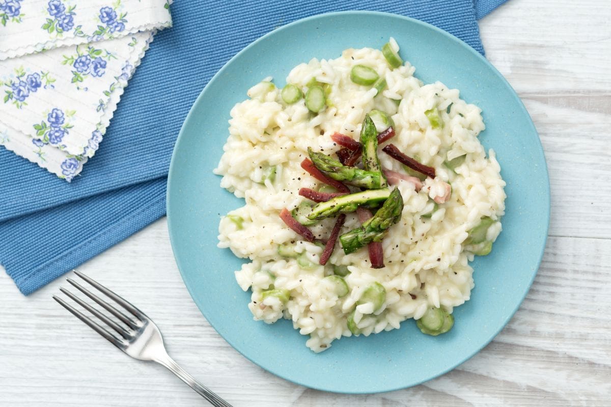 Risotto con espárragos y speck