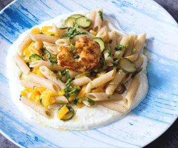 Pasta con verduras y crema de fiordilatte