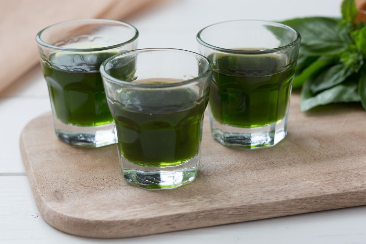Licor de albahaca