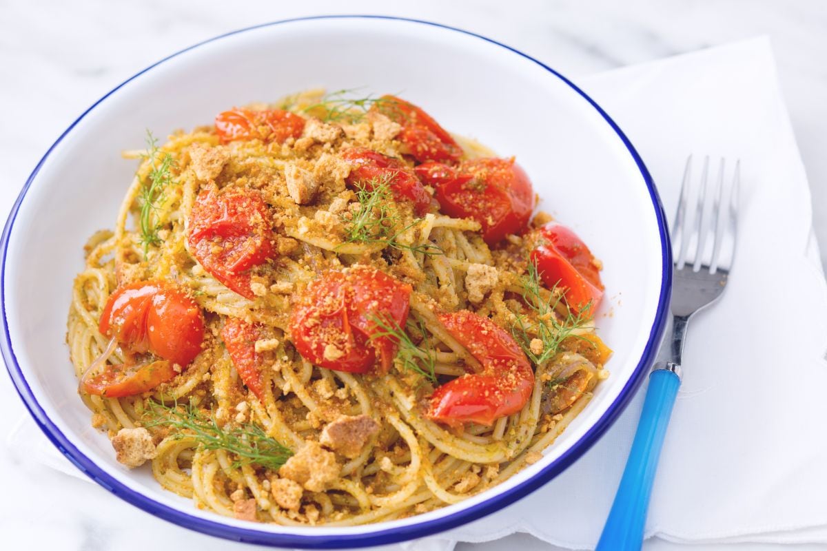 Pasta tomates y fresella