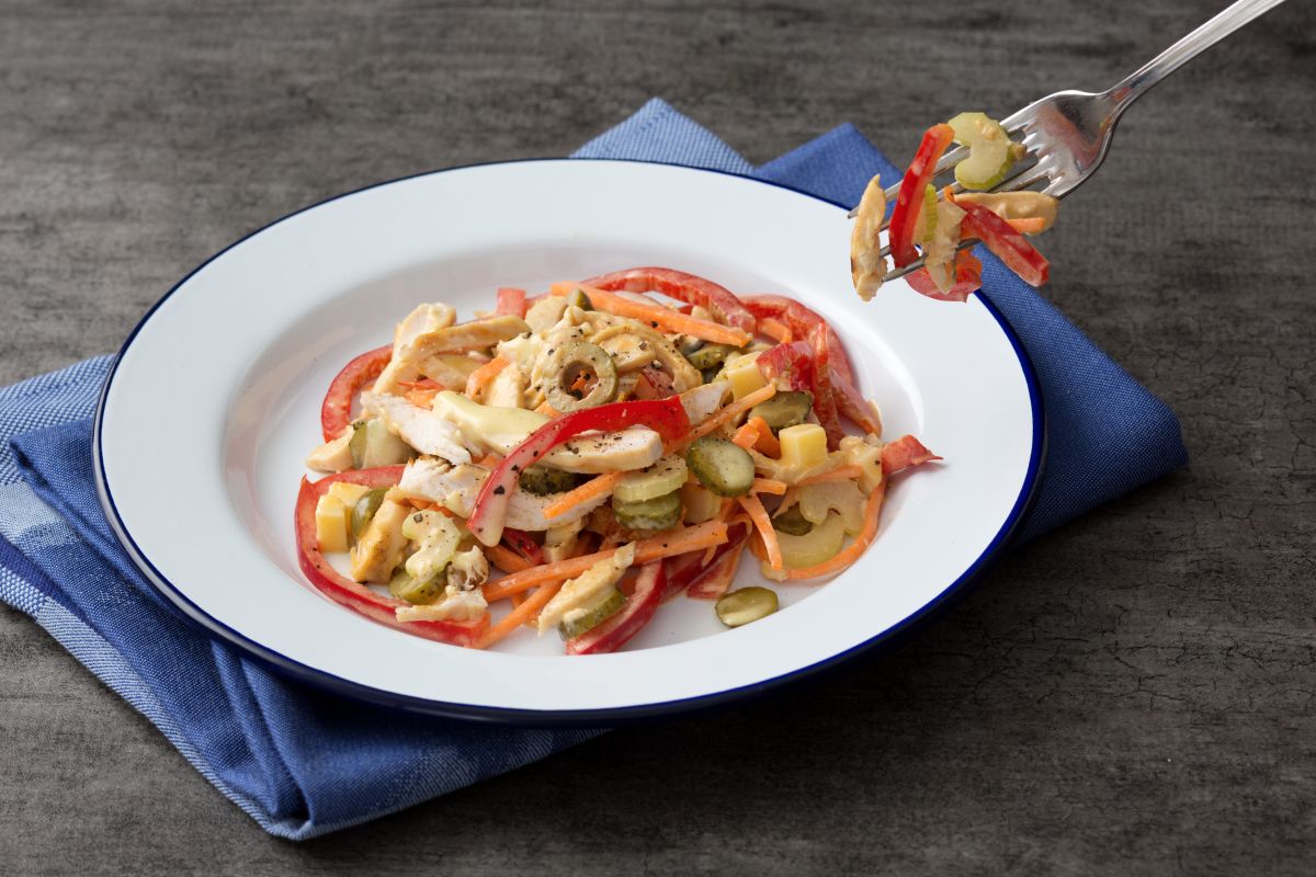 Ensalada de pollo sabrosa