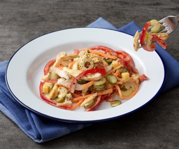 Ensalada de pollo sabrosa