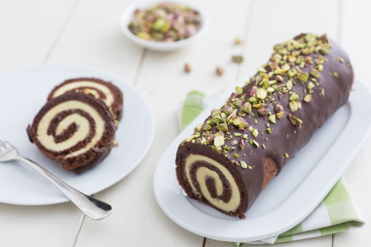Rollo de chocolate y pistacho