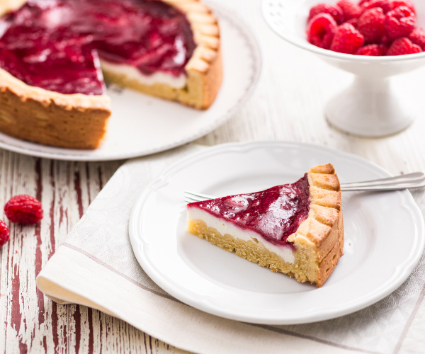 Tarta con ricotta y mermelada