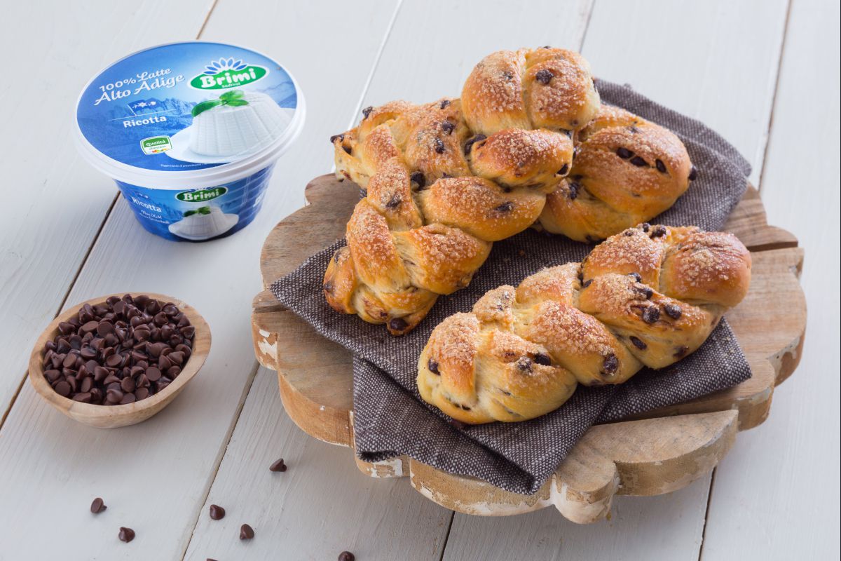 Trenzas de ricotta y chocolate