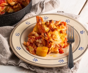 Pasta y patatas a la tiella