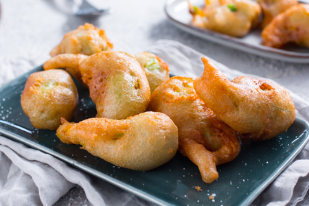 Flores de calabacín rellenas de carne