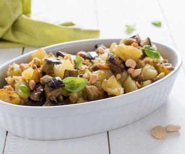 Berenjenas y patatas con almendras