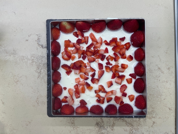 Tarta de fresas y chocolate blanco - step 2